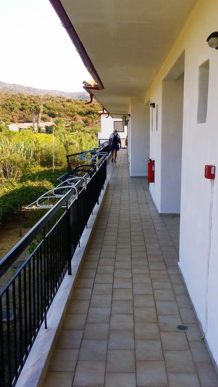 Hotel Ermioni Kalamitsi  Exterior photo