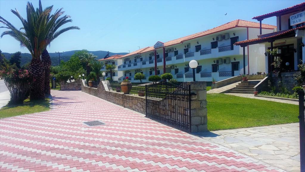 Hotel Ermioni Kalamitsi  Exterior photo